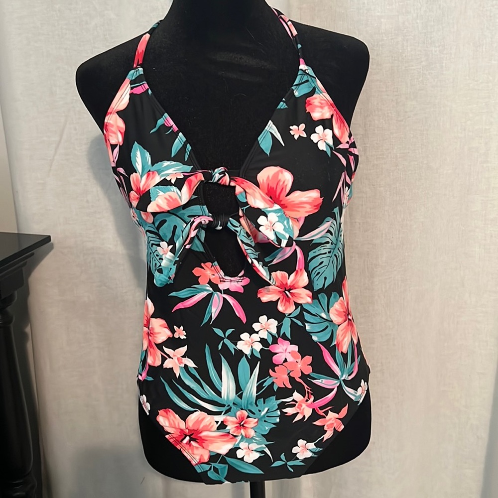 One piece swimsuit